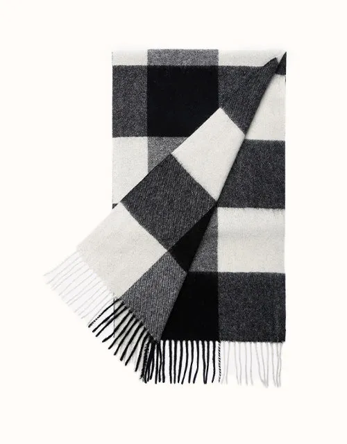 EVERAU® Tartan Scarf