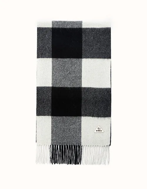 EVERAU® Tartan Scarf